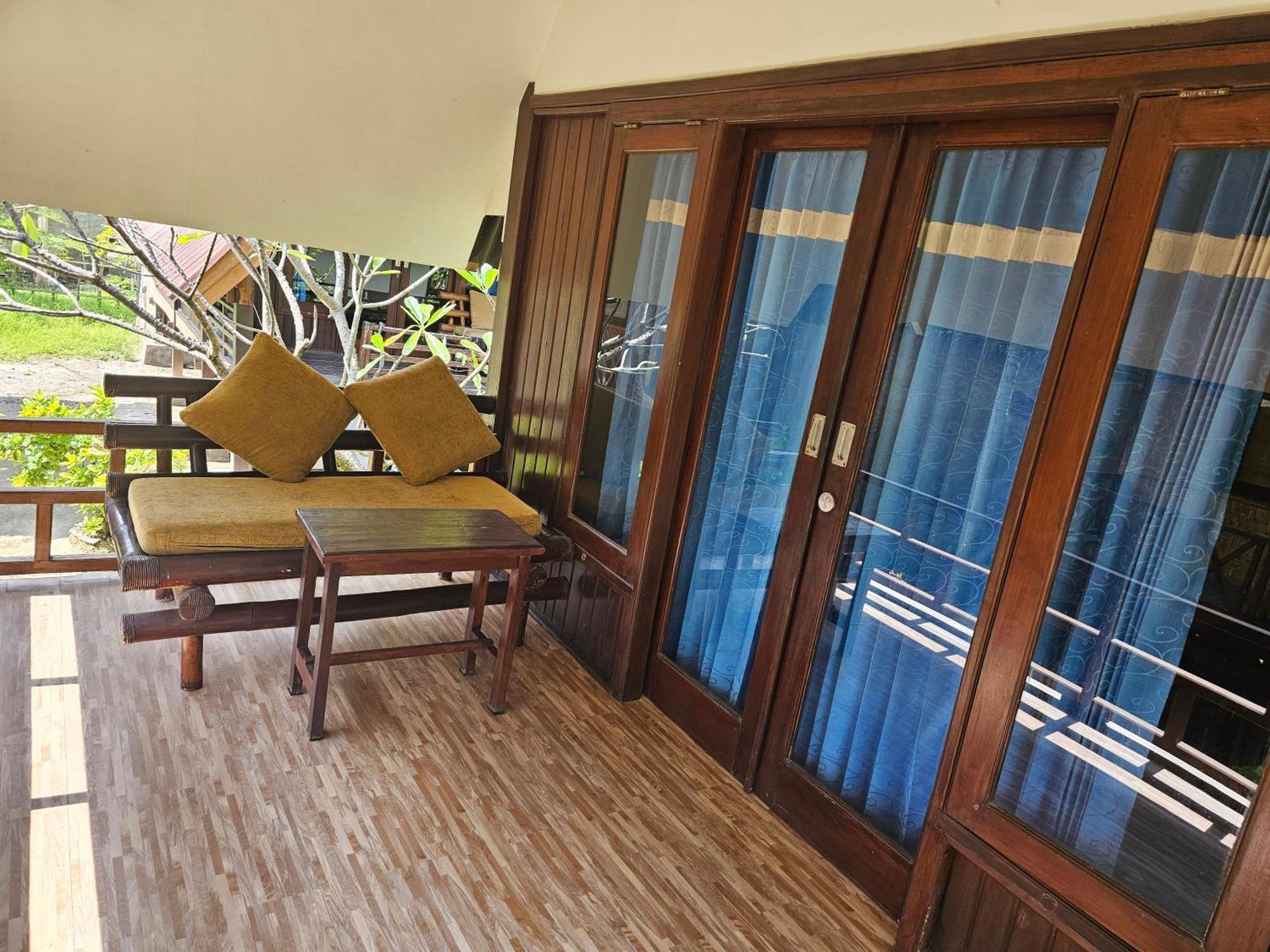 Bluecoral Bungalows Gili Meno Exteriör bild