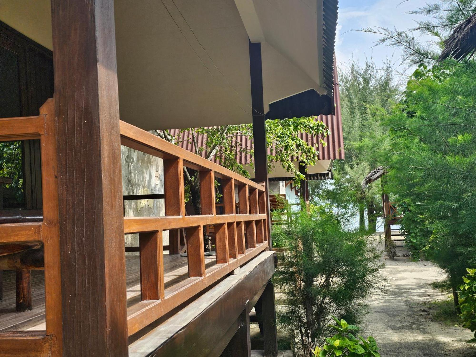 Bluecoral Bungalows Gili Meno Exteriör bild